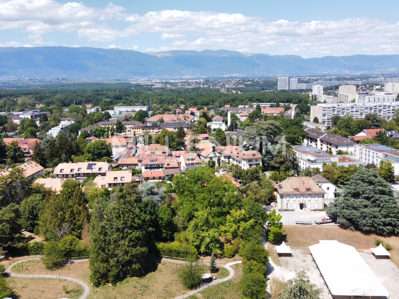 s7To7_vue-drone-onex-geneve.png