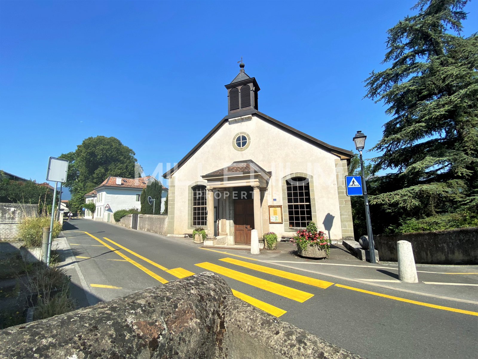 eglise-avully-village-geneve.png