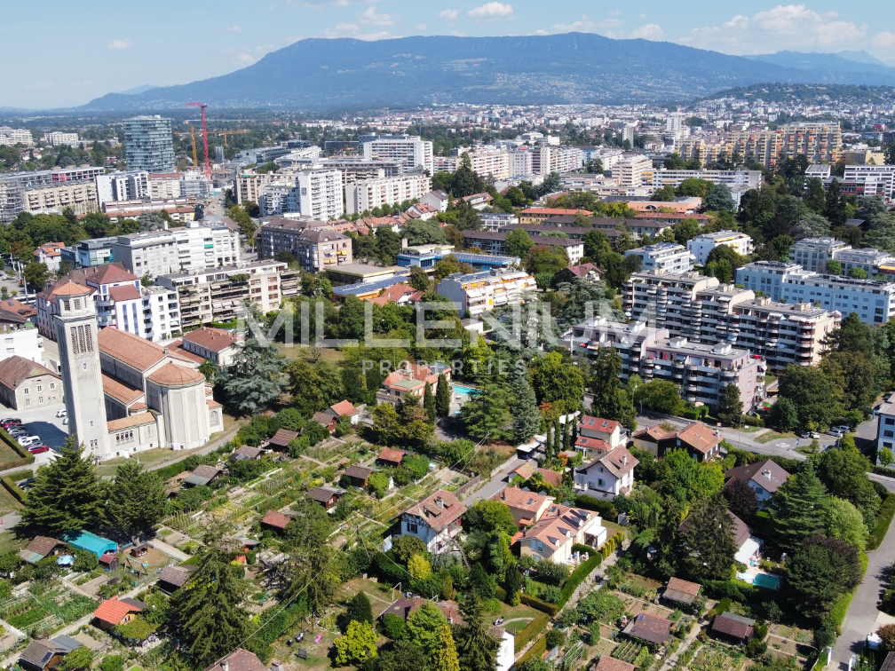 vue-aerienne-drone-chene-bourg-geneve.png
